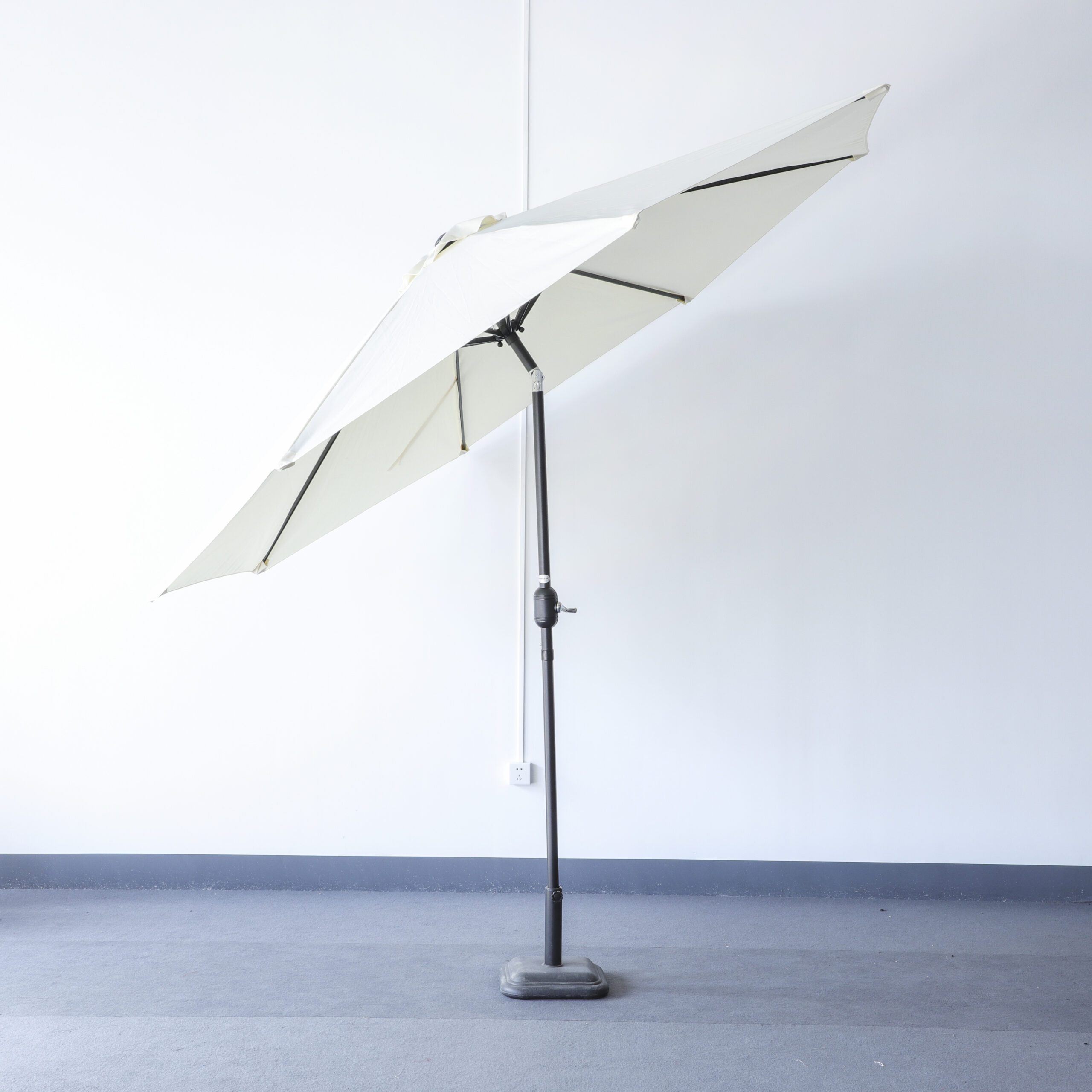 3m Round market umbrella